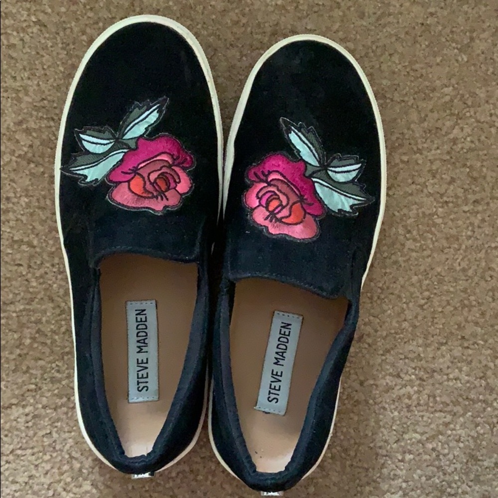 Steve madden slip-ons